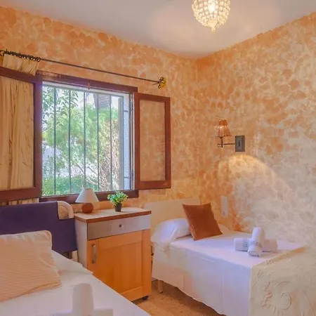 Cabanas 4 *